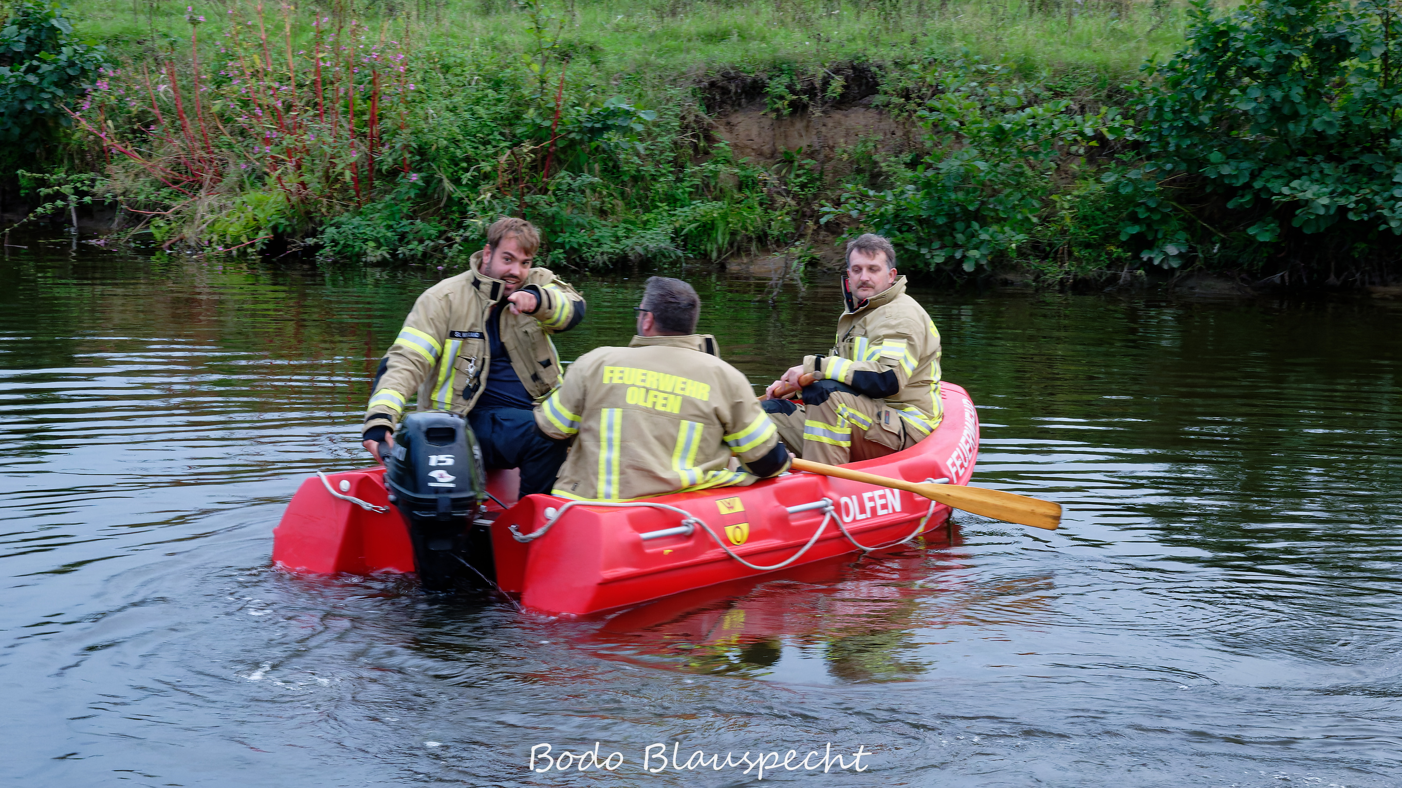 09.17 19.22 115   Feuerwehrübung   Steveraue WEB